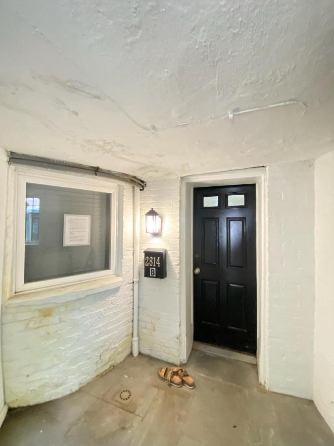 Lovely Remodeled 2Bdrm Basement Home Washington Exterior photo